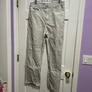 Signature by Levi Strauss Women's Light Gray Straight Leg Jeans